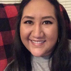 Meet your Posher, Kelli